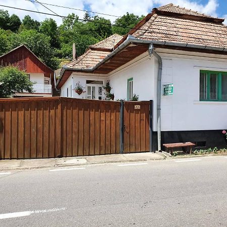 Rózsa Panzió Rimetea Exterior foto