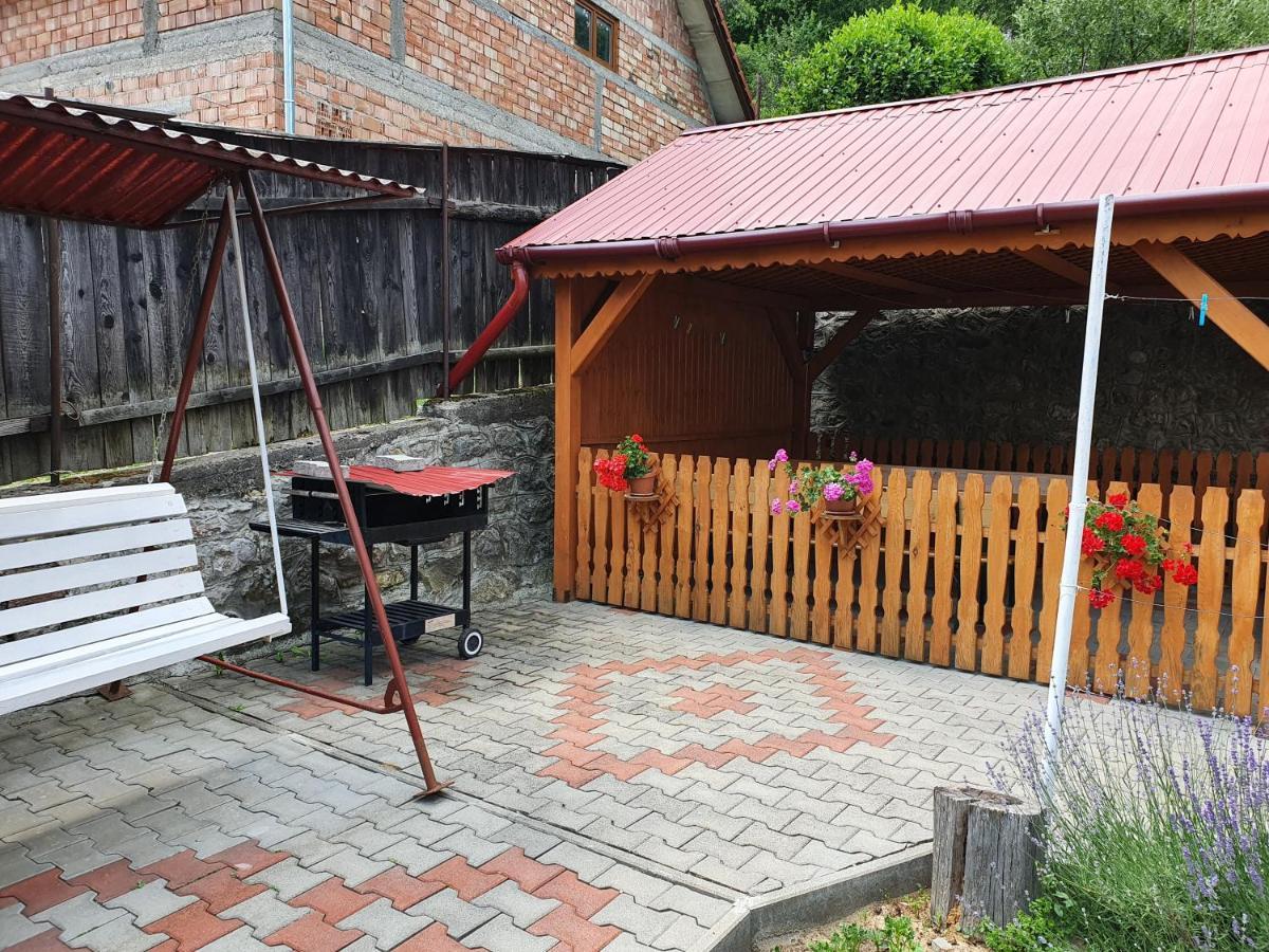 Rózsa Panzió Rimetea Exterior foto